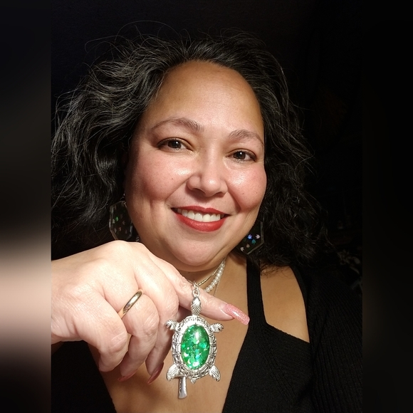 Meet your Posher, Virginia The Daffy Daffodil Oracle who loves to share Hope - Picture 6 of 9